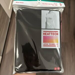 Uniqlo Crew Neck Long Sleeve T-Shirt